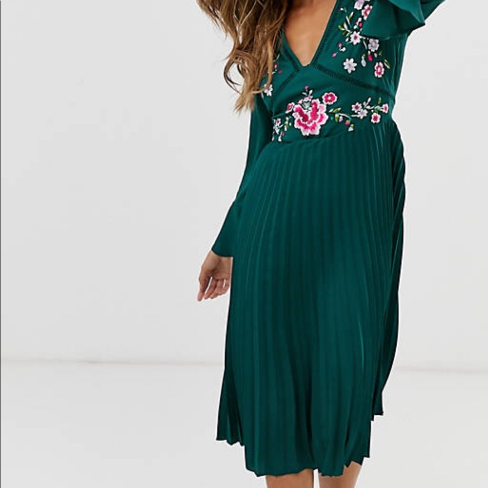 ASOS Embroidered Pleated Midi Dress with Lace Inserts, Sz 8